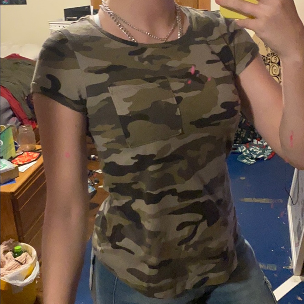 Camo tee shirt with chest pocket